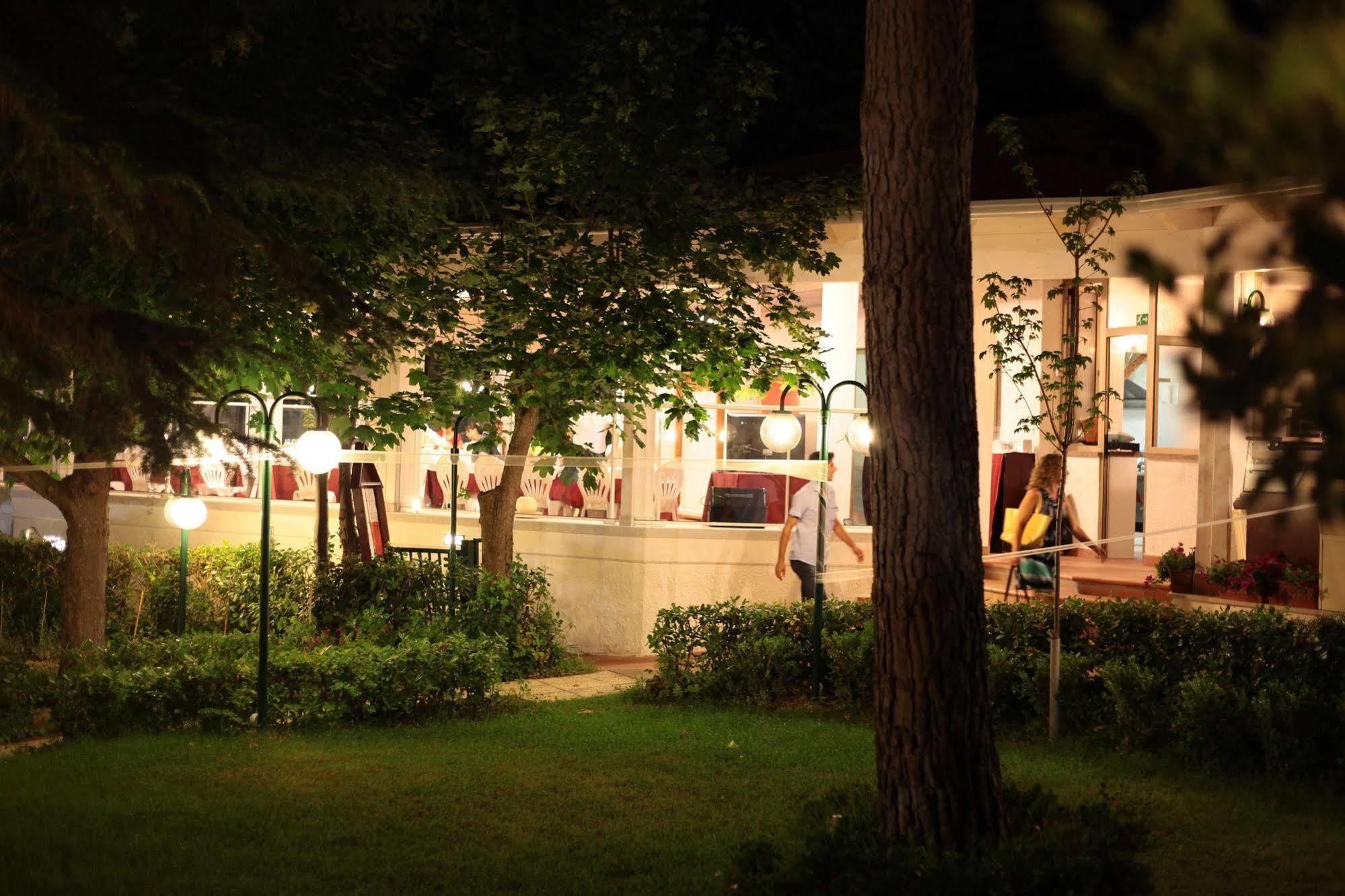 Casa Ferretti Di Ferretti Village Silvi Marina Dış mekan fotoğraf